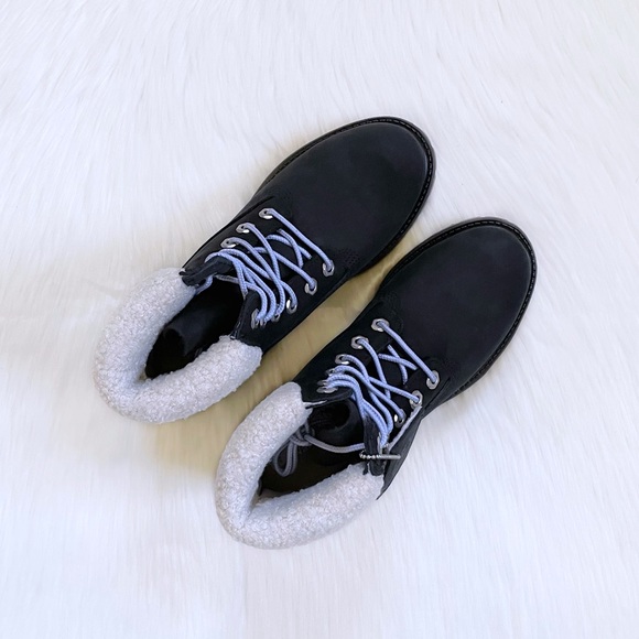 Timberland Women’s Premium 6 Inch Waterproof Black Boots - Picture 4 of 7